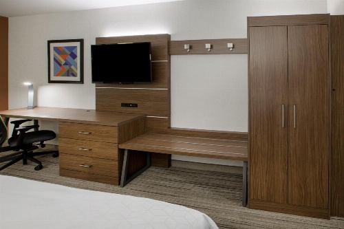 Holiday Inn Express Hotel & Suites Binghamton University-Vestal image 3